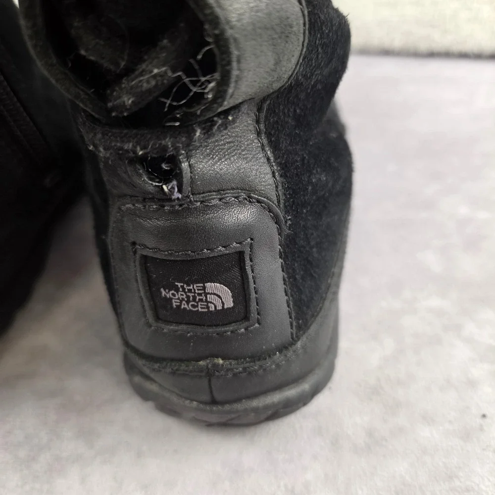 The North Face Womens Black Suede Lace Up Back Winter Boots AWPM 786 Size 8.5